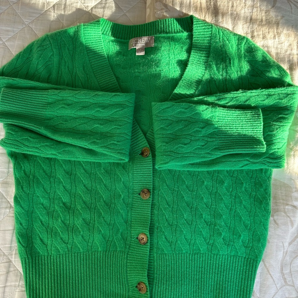 J.Crew Shrunken cashmere cable-knit V-neck cardigan. Size S - Picture 4 of 5